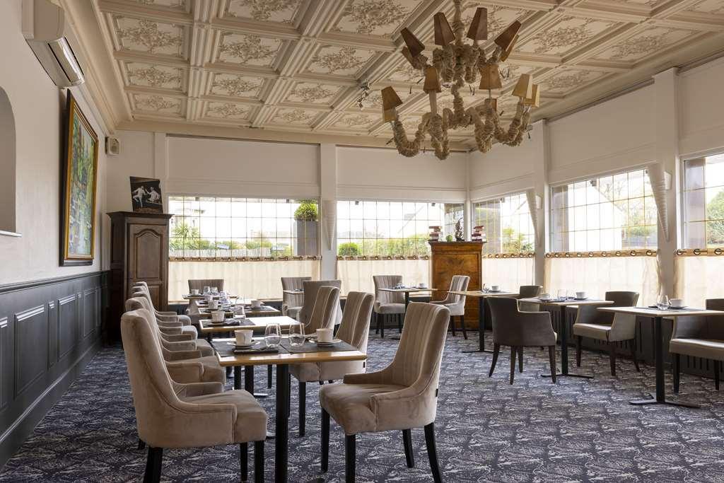 Hostellerie De La Renaissance - Teritoria Argentan Restaurace fotografie